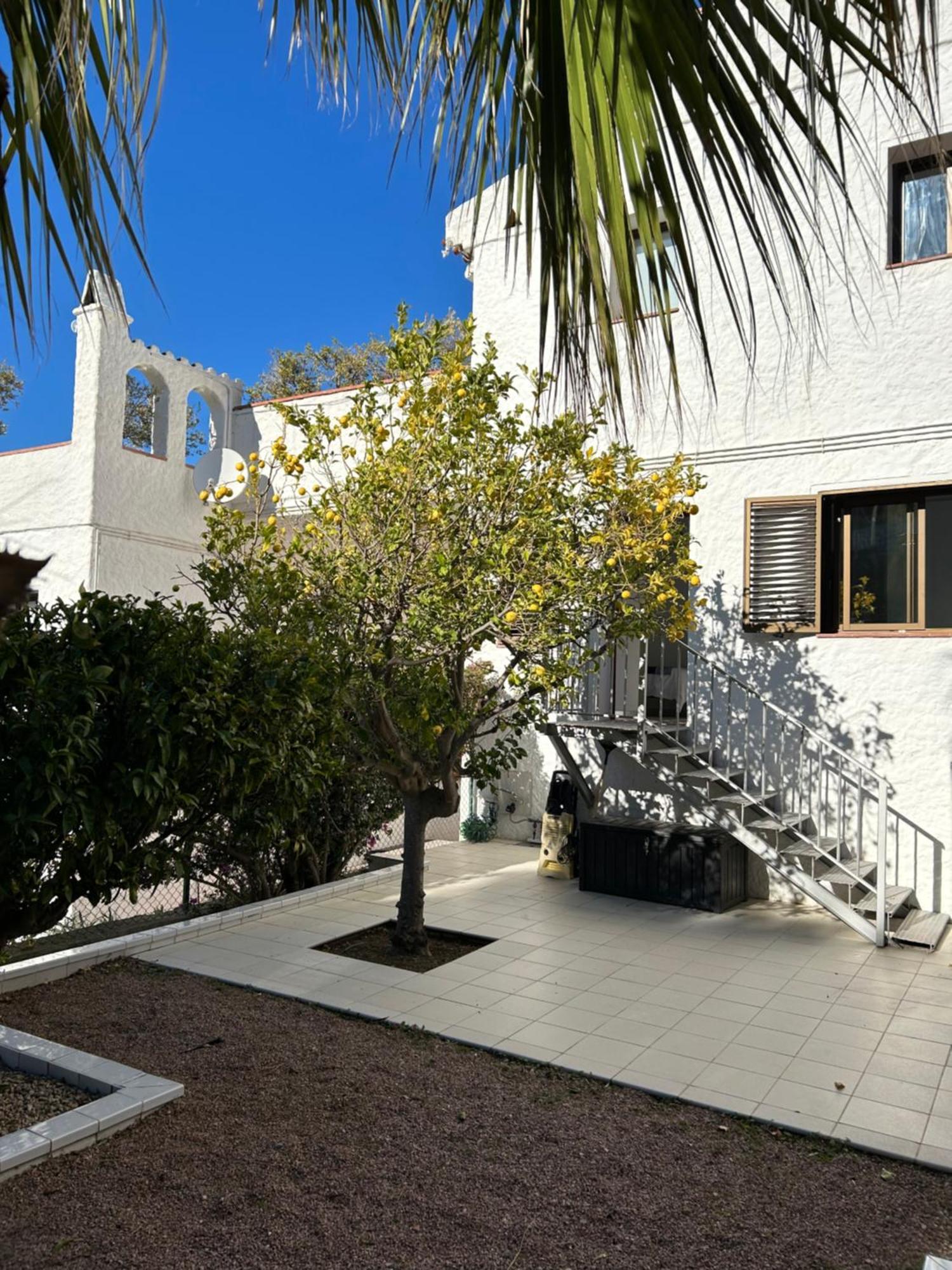Appartement Duplex Rosas Avec Terrasse Magnifique Jacuzzi Vue Mer Exteriör bild