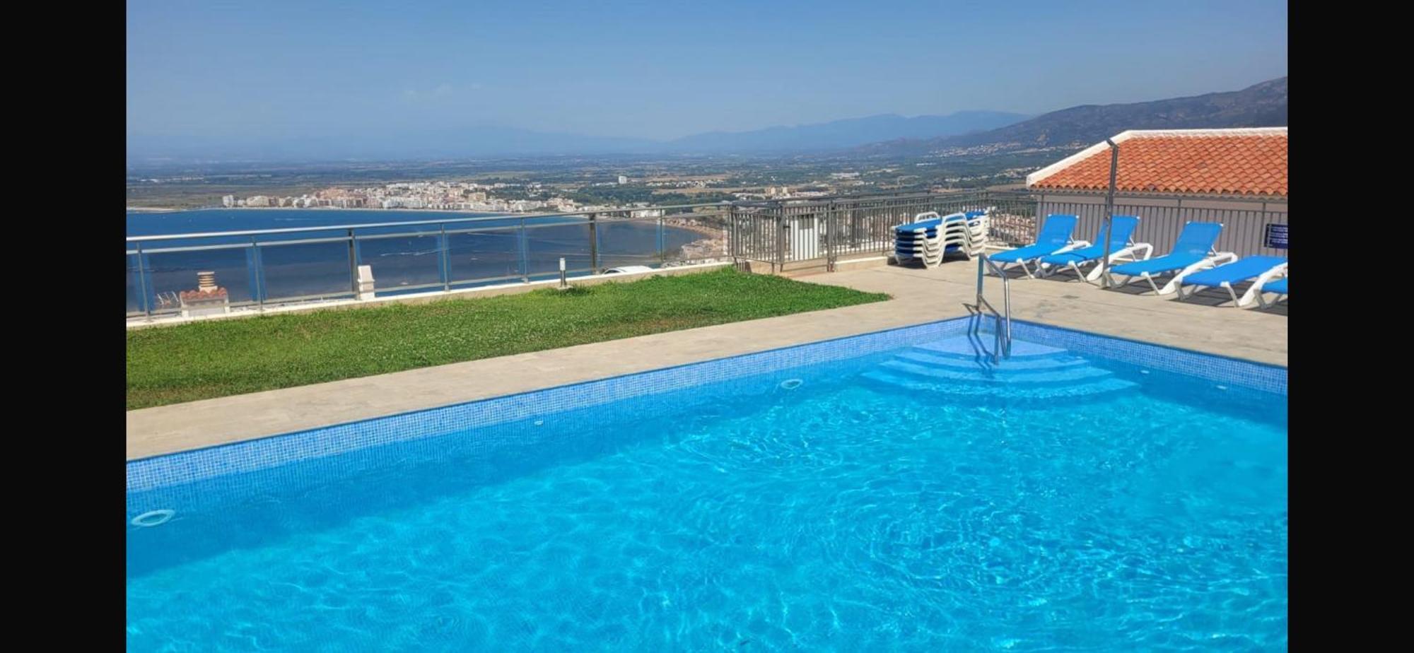 Appartement Duplex Rosas Avec Terrasse Magnifique Jacuzzi Vue Mer Exteriör bild