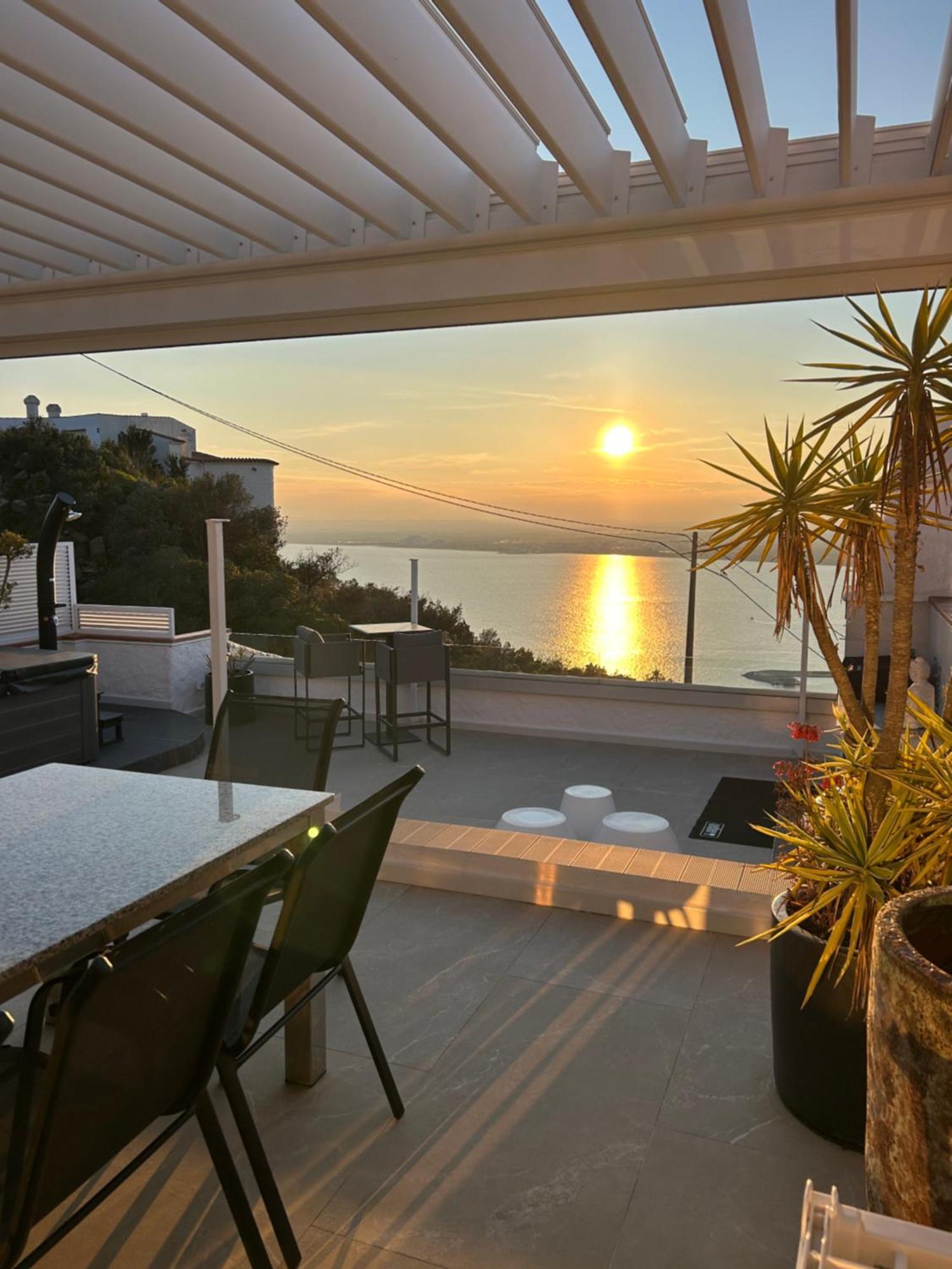 Appartement Duplex Rosas Avec Terrasse Magnifique Jacuzzi Vue Mer Exteriör bild