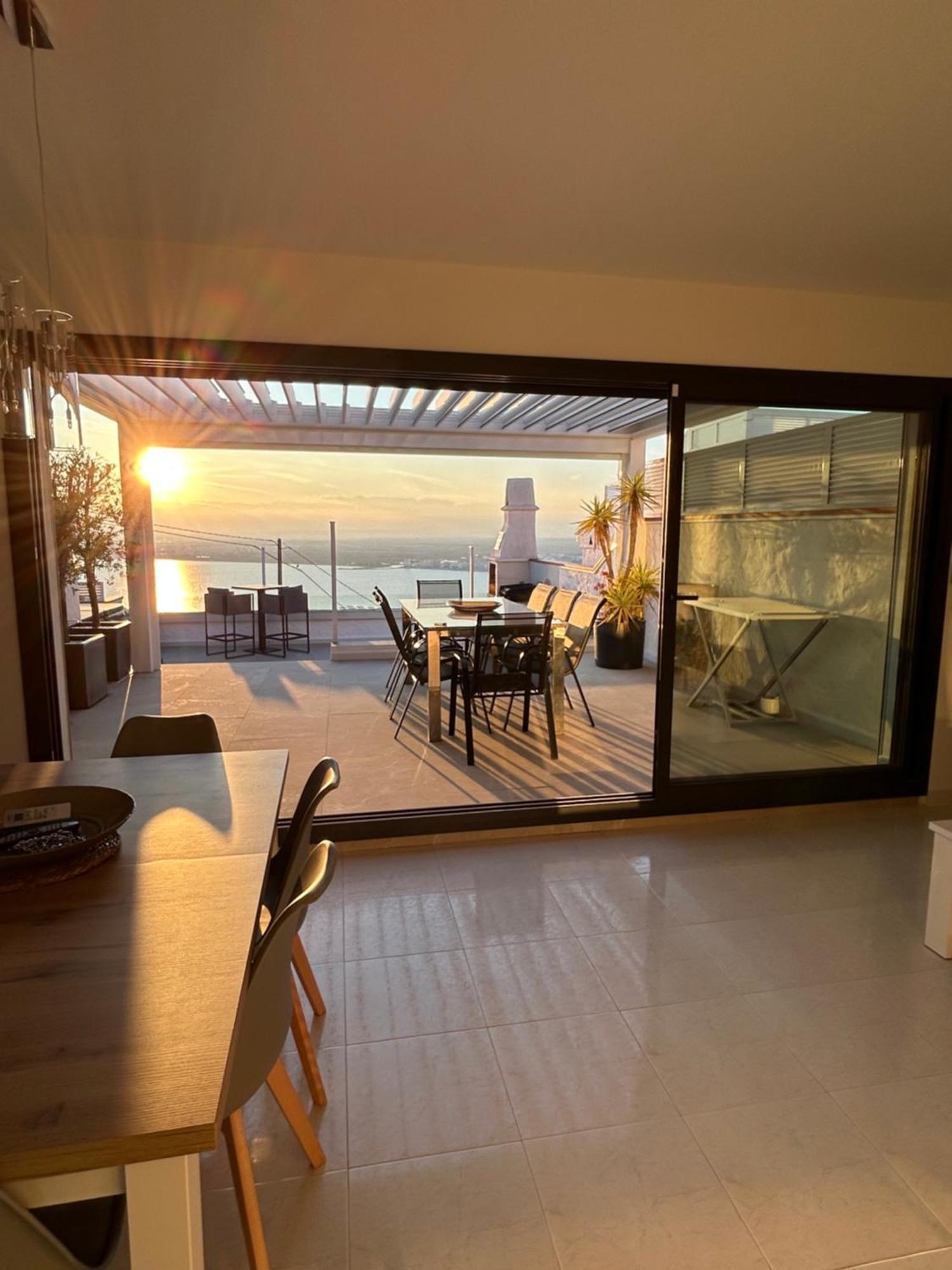 Appartement Duplex Rosas Avec Terrasse Magnifique Jacuzzi Vue Mer Exteriör bild